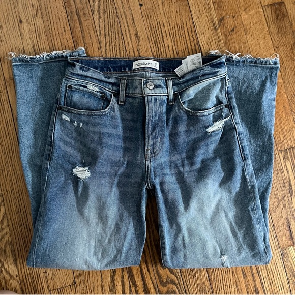Abercrombie The Boyfriend Mid Rise Jean 26 - Picture 4 of 6